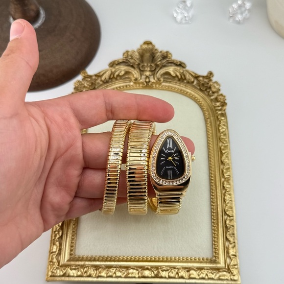 Serpenti-Inspired Gold Coil Wrap Watch – Black Face with Crystal Bezel - Picture 10 of 17